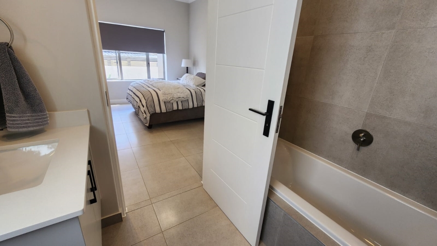 To Let 2 Bedroom Property for Rent in Glenwood Western Cape